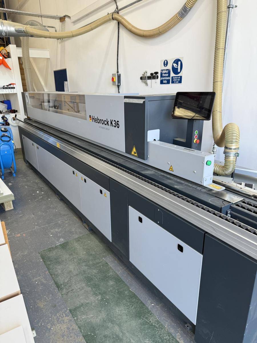 Okleiniarka Hebrock K36 ze wstępnym frezowaniem i zarabianiem naroży - 2022 rok